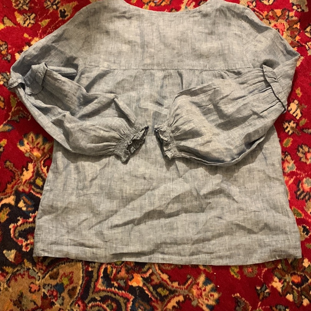 NWOT 100%LINEN TOP